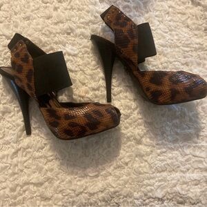 Simply Vera Vera Wang Brown Leopard Heels